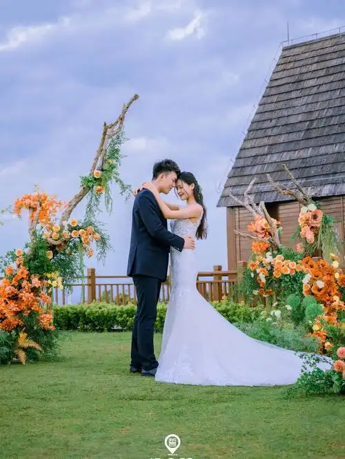 温情浪漫的婚礼氛围