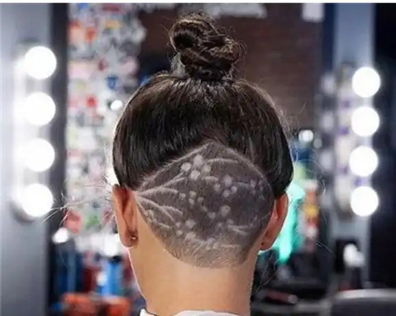 女生后面字母发型造型图片