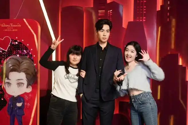 胡一天入驻上海杜莎