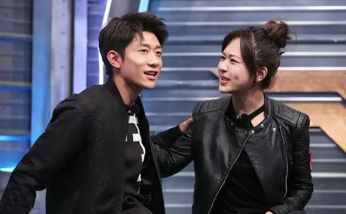 被赞更适合与张一山演《柒个我》, 杨紫高智商回应化解女主角尴尬