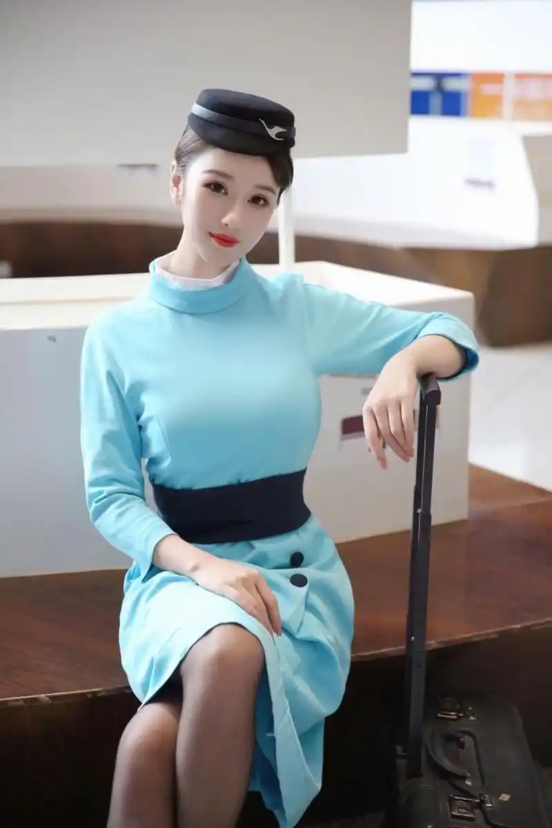 看来看去,还是厦航的制服最好看!