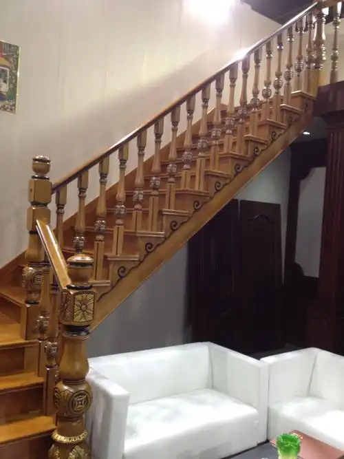 【厂家直销】鑫美高档实木楼梯复式别墅室内楼梯扶手