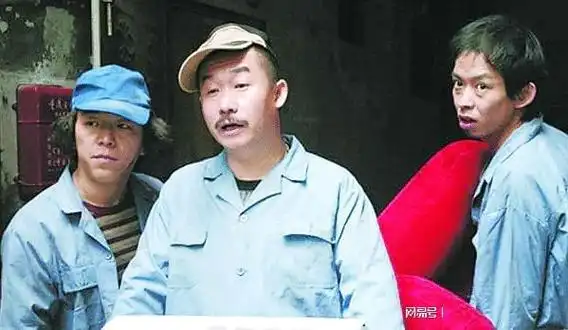 《疯狂的石头》, 国际大盗的皮箱被小毛贼顺走, 特别搞笑|郭涛|徐峥