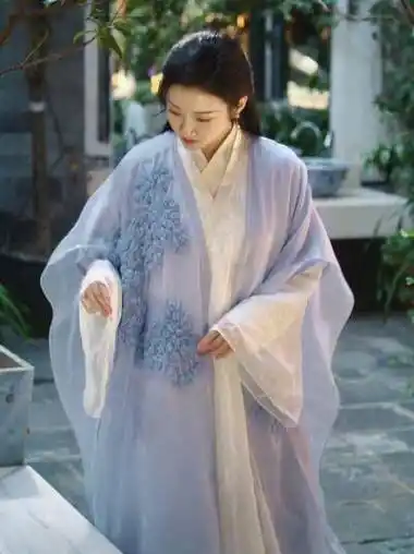 司藤中景甜28套旗袍造型,霸气女王万种时尚,实力演绎人间富贵花