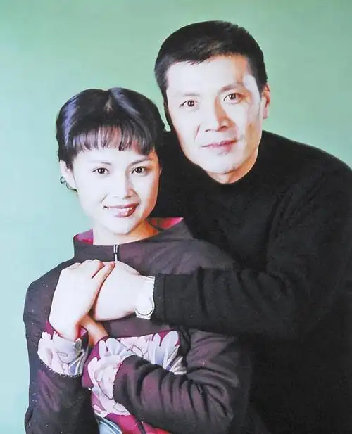 奚望:与丈夫结婚5年被抛弃,继父一句话让她任性离婚|刘思博|演员|何洁