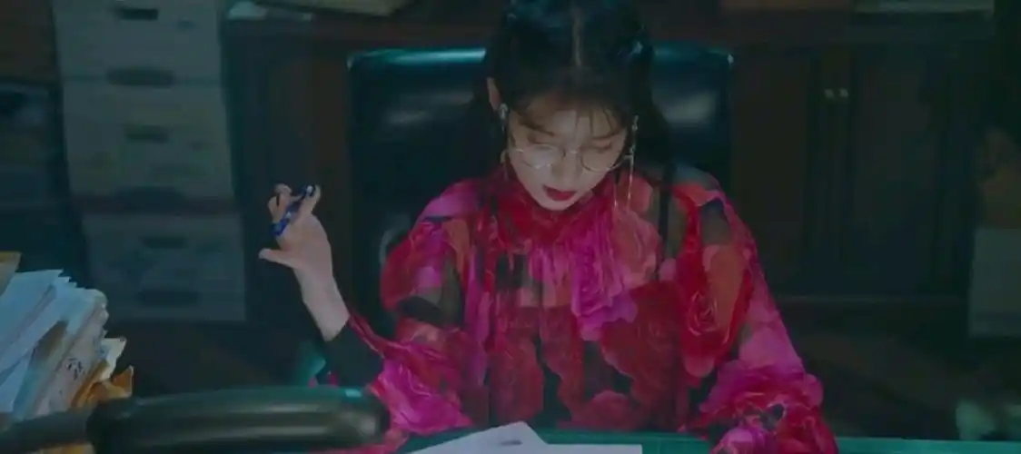 《德鲁纳酒店》崔雪莉李知恩成为情敌,吕珍九的心意会被iu确定?