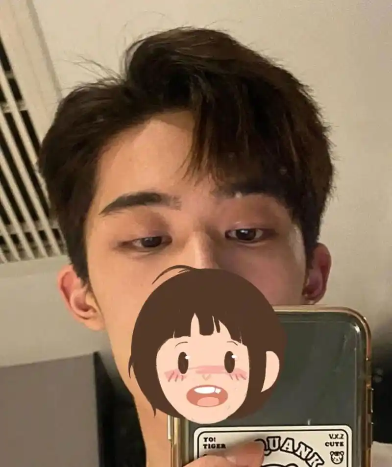 韩系三七侧分 三七分纹理烫,适合圆脸国子脸,职业男士发型,男生纹理侧