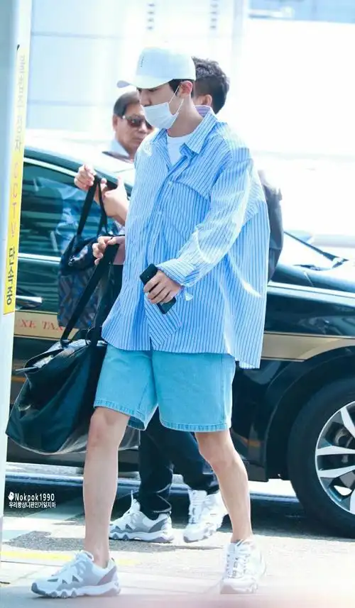 一查欧细节探究哥哥的腿毛05