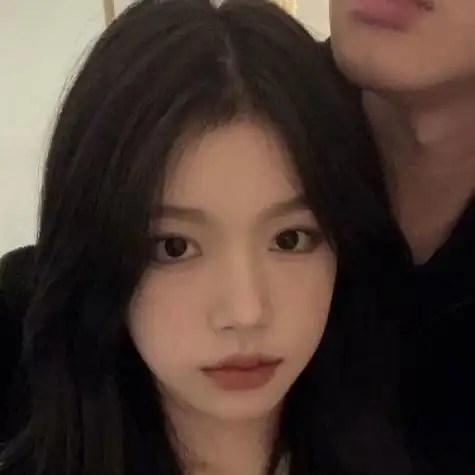 2022最热情侣头像一人一半真人我想和你在一起