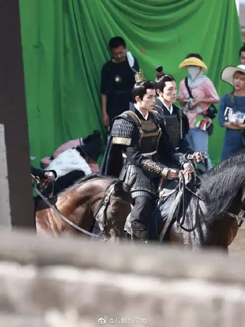 吴磊星汉灿烂黑衣古装路透##吴磊星汉灿烂古装造型路透