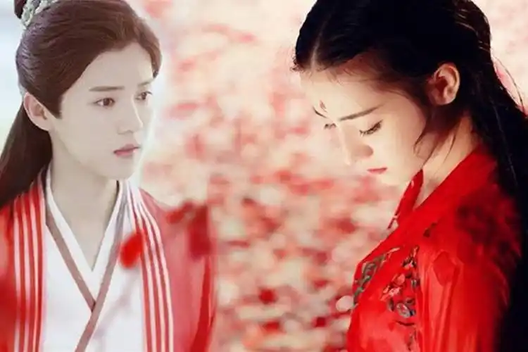 曝光鹿晗迪丽热巴婚纱照 "陆地夫妇"走向甜蜜?