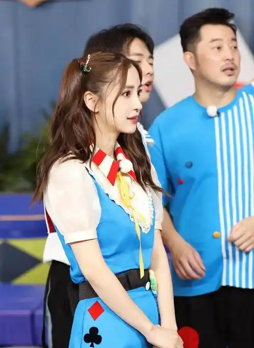 杨颖《奔跑吧》造型大盘点,每个都出奇的美,最喜欢马术少女!