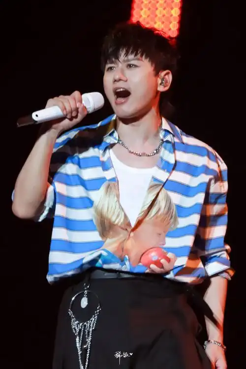 张杰未live曜北斗巡回演唱会