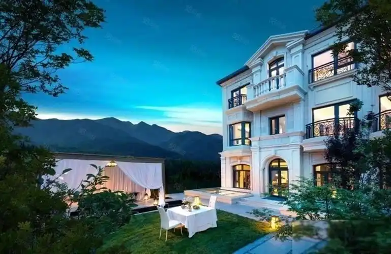 凯德麓语 独栋别墅 前二后三 挑空11米 单层150平