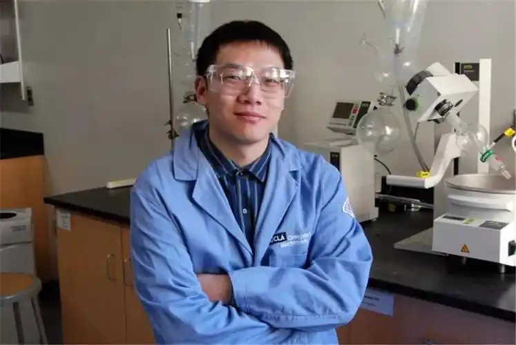 中国小伙拒哈佛,辞清华,被公认为十大杰出青年科学家,却没上过任何