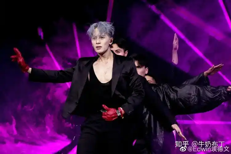 为什么王嘉尔在中国还不大爆? - 知乎