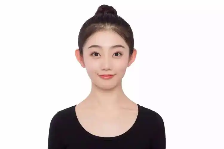 超值399元就可以拍高颜值证件照这个毕业季你就是整条gai最靓的仔