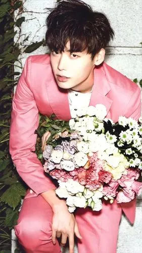 李钟硕将登ceci杂志11月刊