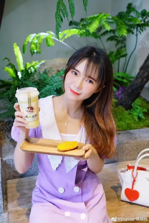 低糖奶茶成消费新潮流##点外卖偶遇明星是什么体验