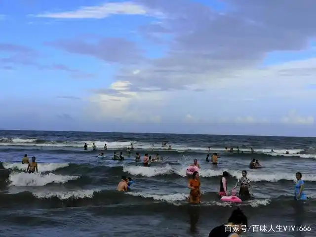 海边,暑假的最佳玩耍地!