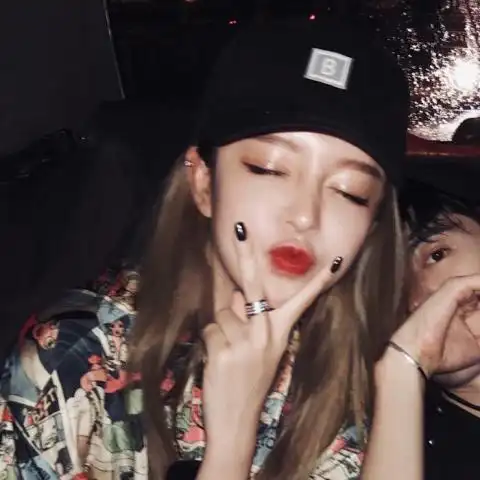 快手头像情侣超拽霸气一对 98k打_qq情侣头像_我要个性网