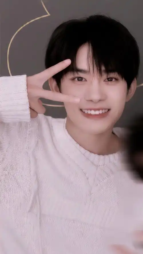 推荐一下易烊千玺的壁纸,谢谢?