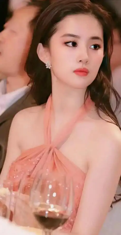 刘亦菲,最美的神仙姐姐,她的古装是真的很漂亮