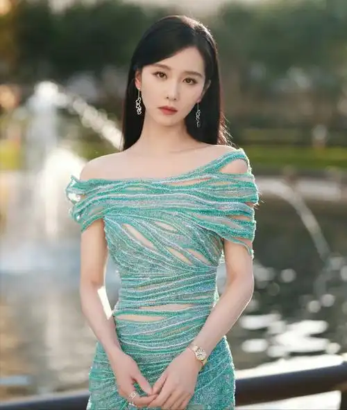 胡歌被要求送会员,倪妮被骂没帮她宣传|杨幂|赵丽颖|女明星_网易订阅