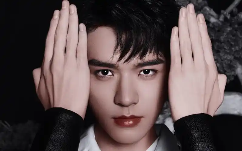 龚俊#时尚芭莎上色过程,俊俊真帅_哔哩哔哩 (゜-゜)つロ 干杯~-bili