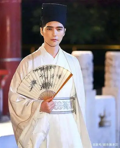又一古装美男上线!阿云嘎书生造型真是文雅!谁看了不惊讶下?