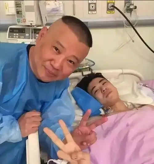 回顾张云雷大难不死高台坠落险丧命同行李欧为何被扫地出门