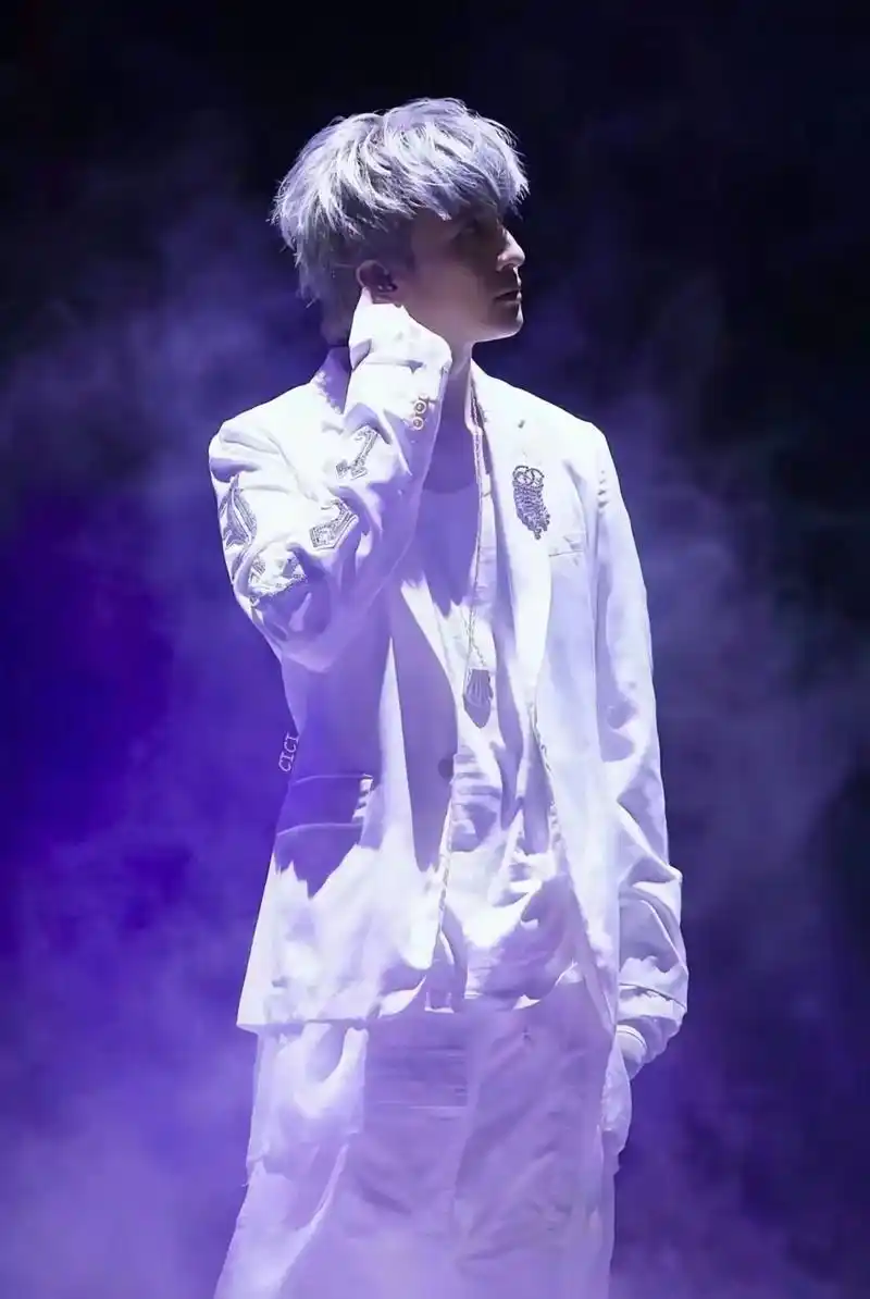 薛之谦封神照片素材.你以为100张是我的极限,错了,这只是抖 - 抖音