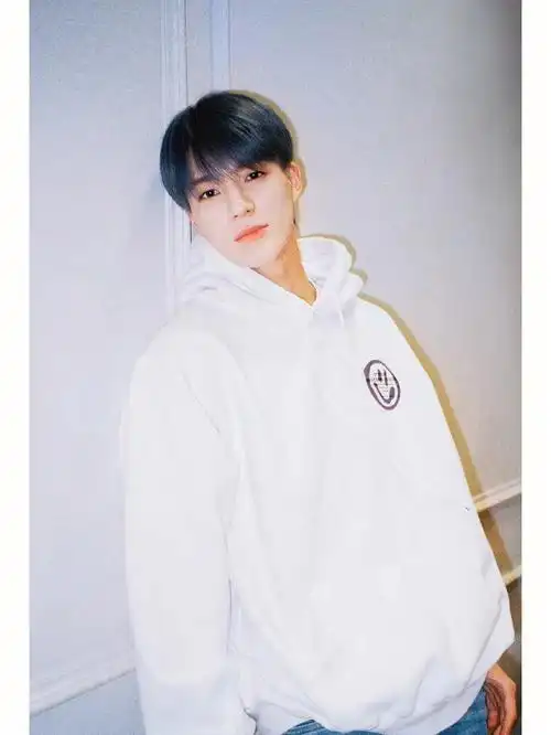 李帝努0423生日快乐