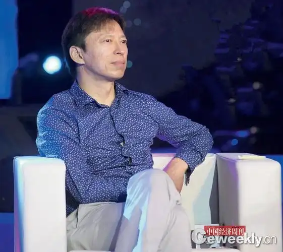 张朝阳:"回到地球"