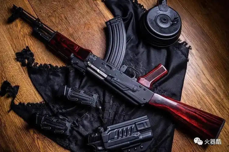 2018年最后一天火器酷常态性放毒百张枪械美图送给您