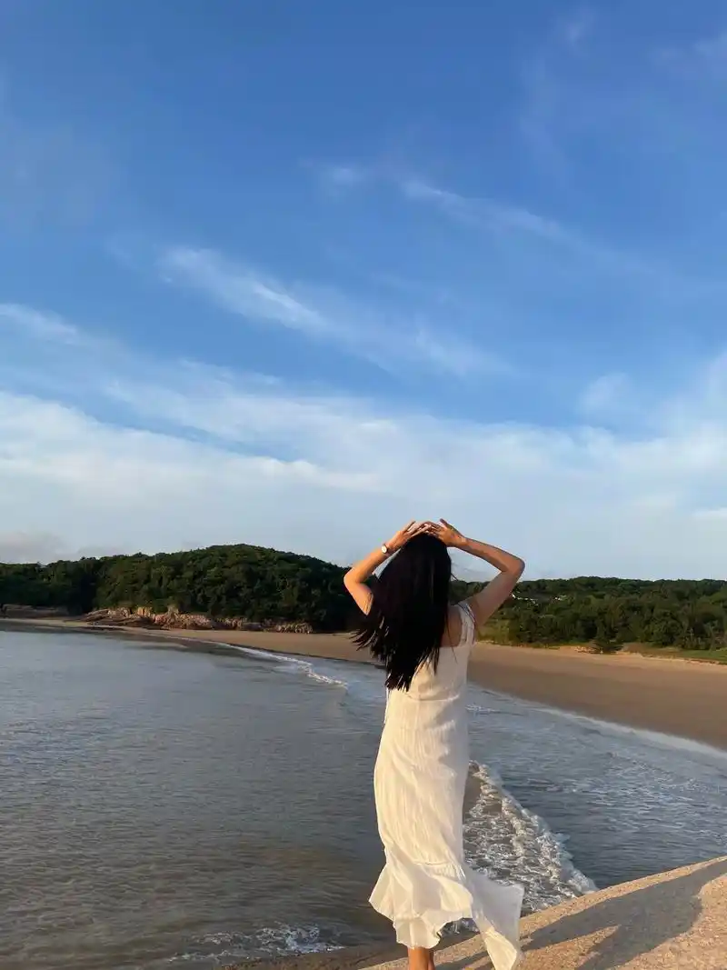 唯美的背影 - 渐渐远去的时光 - 抖音