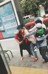 大妈吵架表情包.