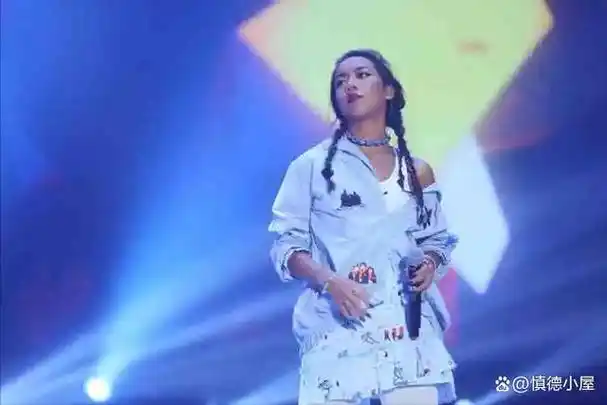 吉克隽逸装穷炫富当小三塑造10年的淳朴人设还是崩塌了