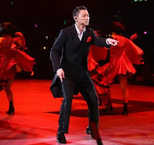 刘德华演唱会公布,首轮仅在10个城市举办,幸运的人有你吗?