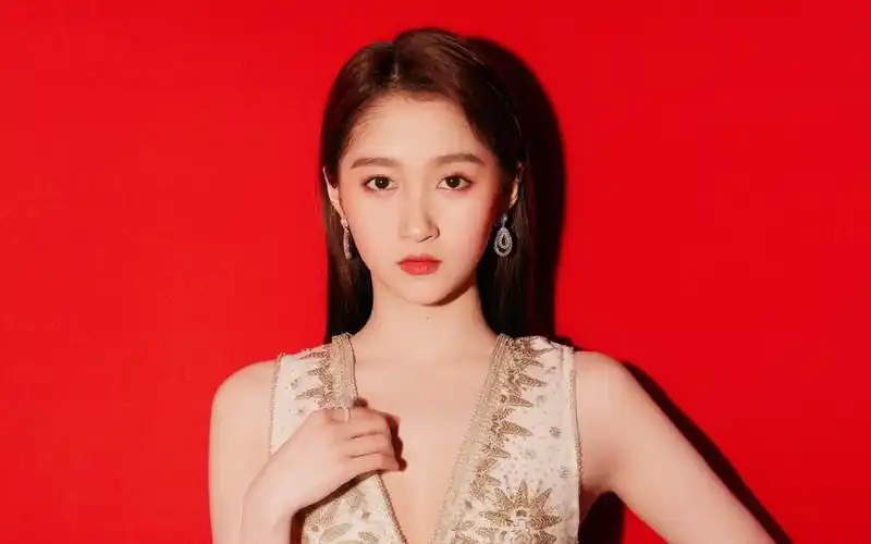 关晓彤性感长裙图片壁纸-美女壁纸-高清美女图片-第7图-娟娟壁纸