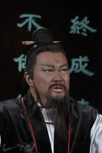 新《包青天》上海将播 金超群:邓育昆写的最好