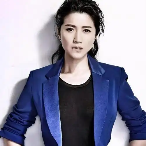 从八夺影后到无戏可拍,演技炸裂的颜丙燕,到底经历了什么?