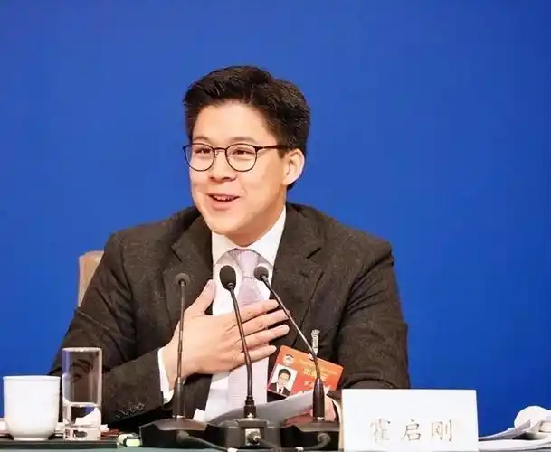 霍启刚我这辈子碰到两个贵人一个改变了性格一个指导了人生