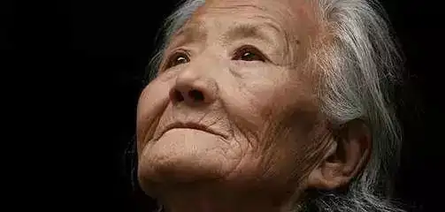 慈母养儿千般苦,一生难报慈母恩 - 好句子大全