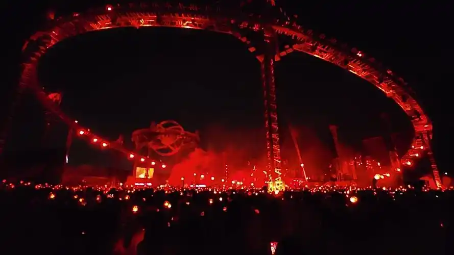 《斗牛》华晨宇2023年火星演唱会武汉站5.28场(舞美全景版)