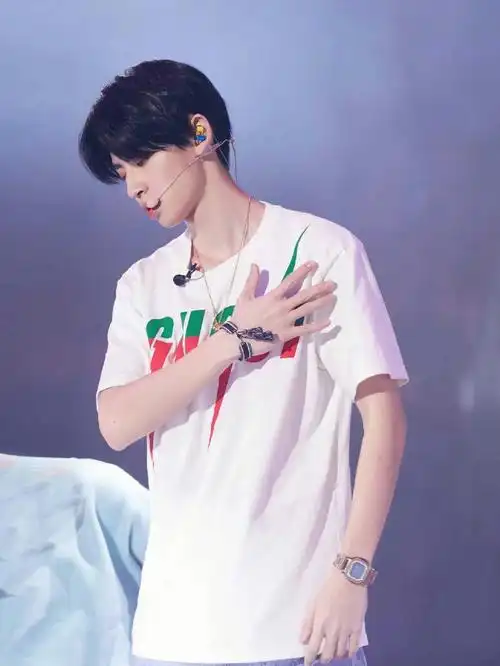 拿原图后台t#小鬼王琳凯  #小鬼  #小鬼王琳凯出道四周年快乐