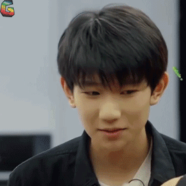 青春旅社gif大吃一惊gif王源gifsoogifgifsoogif出品gif