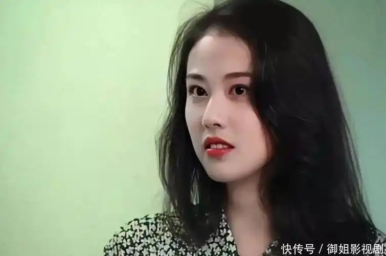 看了周海媚的旧照,才明白:黎明吕良伟为啥前仆后继,千娇百媚