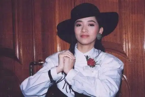 1992年深夜黑帮老大掌掴梅艳芳第二天为啥惨遭离奇灭门