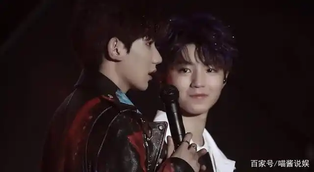 当然,tfboys组合还有千源cp,凯千cp,只是热度没有凯源cp高啦